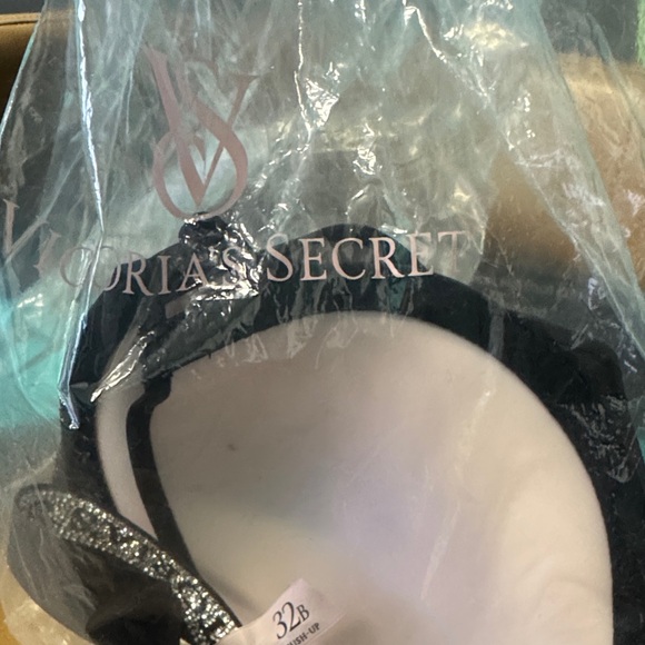 Victoria's Secret Rhinestone Bra with Logo Straps - Picture 5 of 5